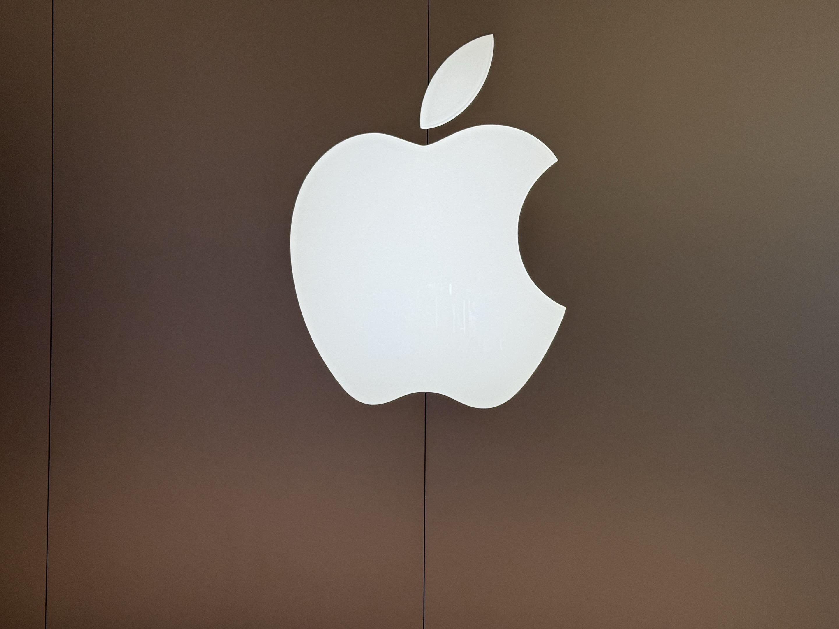 简约高级只需一个LOGO。