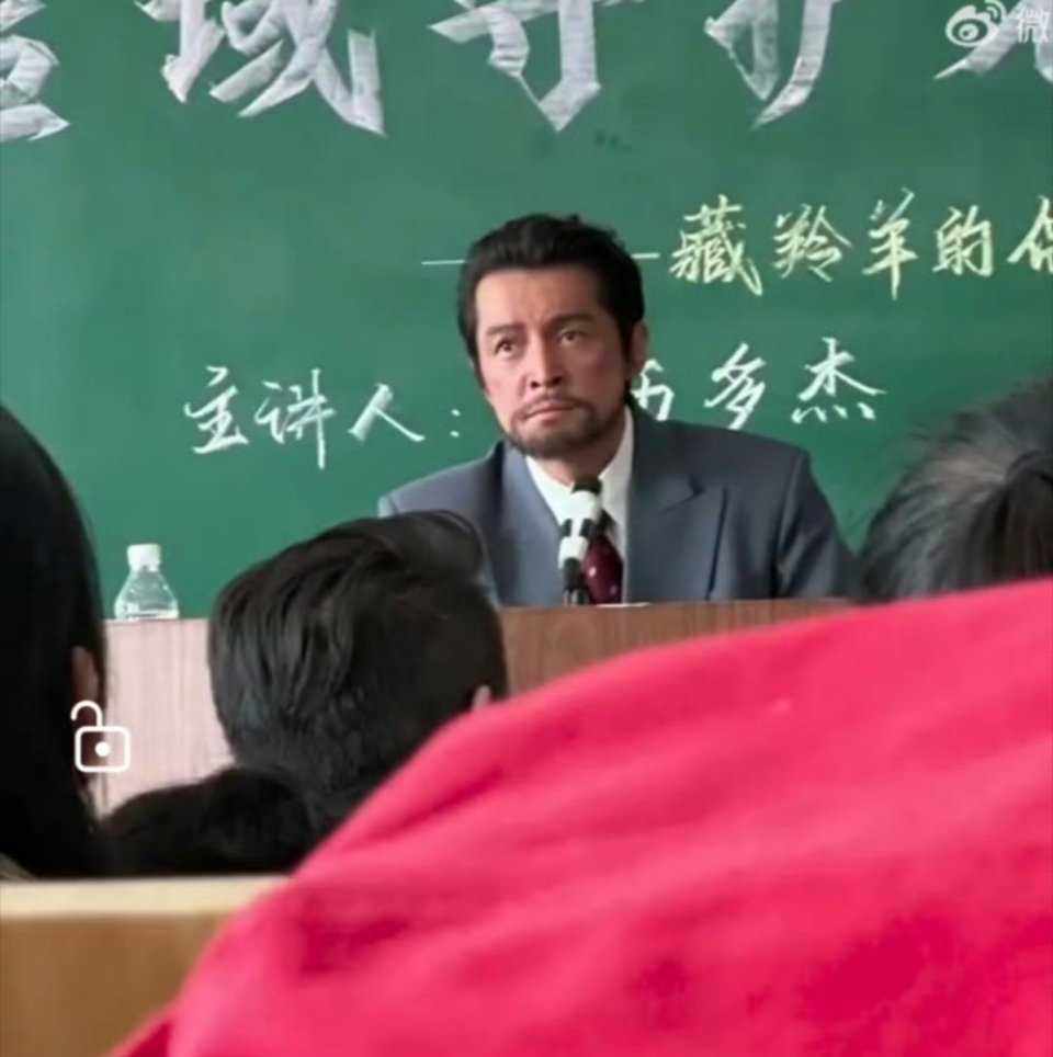 挺好！从造型到眼神，无半分胡歌本人的影子，这才是好演员！ ​​​