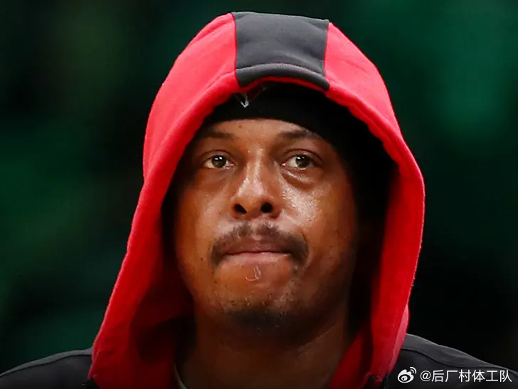 NBA退役球星月收入曝光 NBA球星保罗·皮尔斯与前女友普琳塞斯·圣地亚哥陷入纠