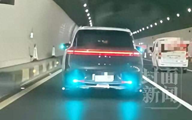 智驾"小蓝灯"要转正了？从全网喊停到迎来国标，这盏灯经历了什么