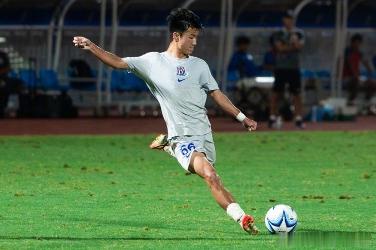 申花青训U20联赛张煜由树杰中国青少年足球💪青训力量！申花U20主场3-1拿下