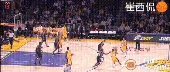 让科比都惊掉下巴的男人！
要比跳高，整个NBA恐怕没人可以跳得比香农·布朗高吧！