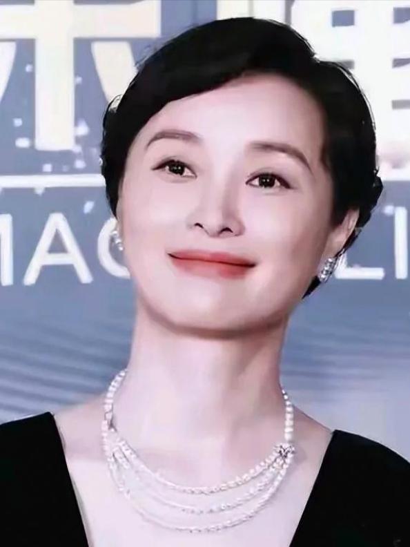 54岁吴越单身无子女，直言一点都不觉得遗憾
 
吴越说，我这辈子就谈过一次恋爱，