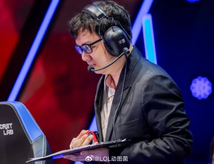 小道消息：LPL训练赛应该爆炸了，sofm说lck比lpl强很多，pun也说bl