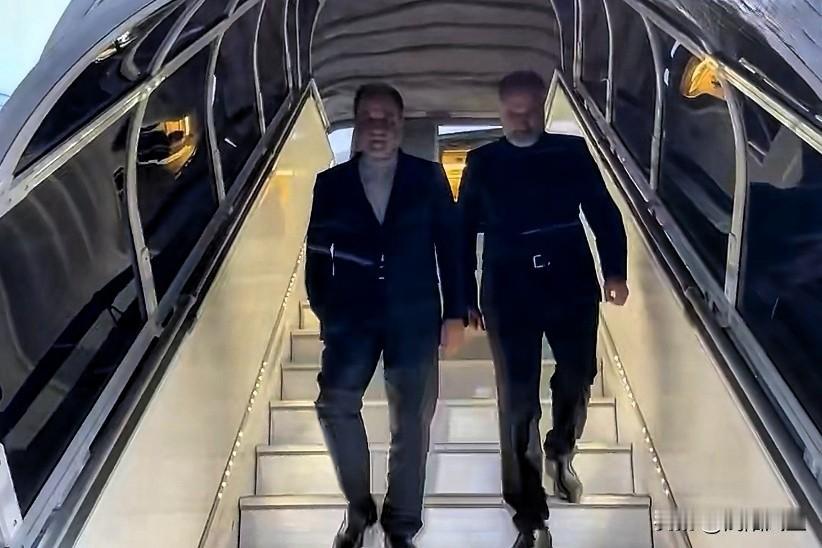 伊朗外长阿拉格齐抵达俄罗斯圣彼得堡！