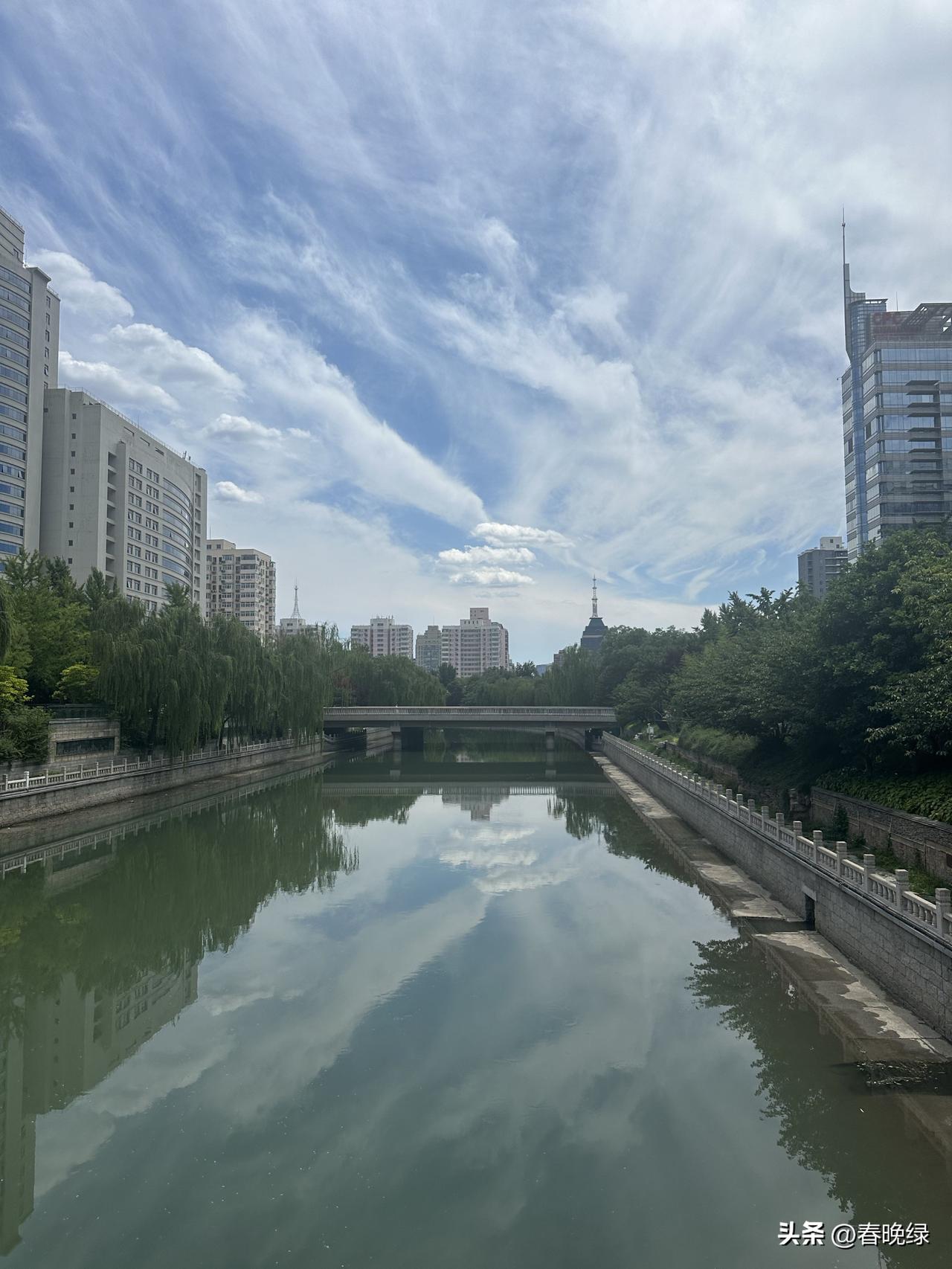找农村多子女家庭的对象，基本上都会遇到两个问题，一是重男轻女，二是劫富济贫。
