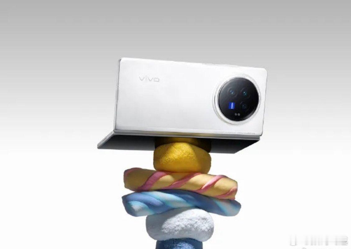 vivo X Fold3也即将发布，这款折叠据说是最轻的大折，而且拍照方面据说用