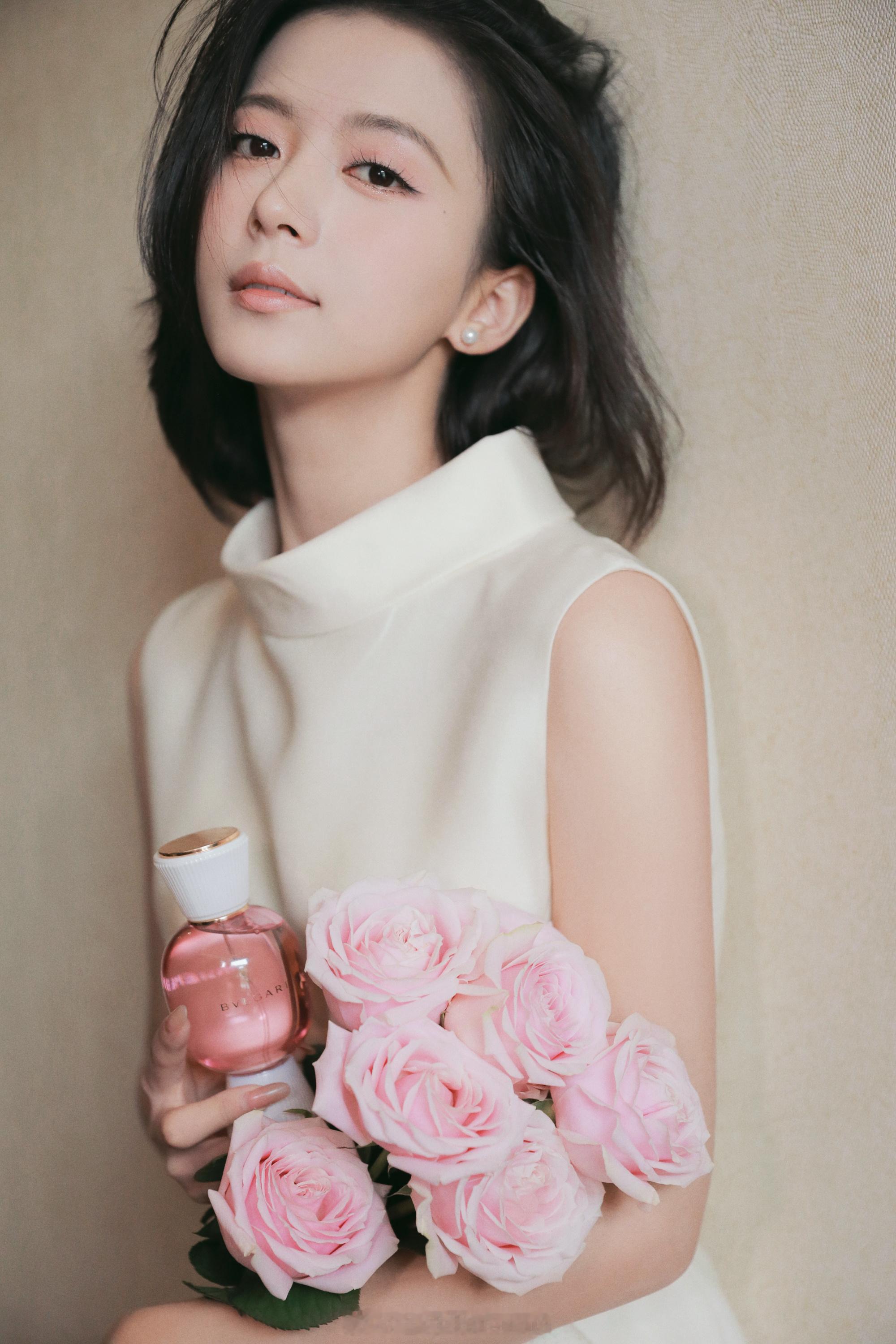 漂亮花花🌸合你在一起夏日青春派对 ​​​