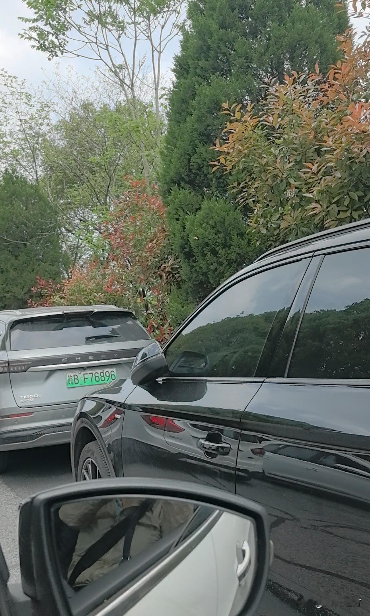 想去濮塘公园，半道却被庙会封路，折返居然在普通公路上遇收费站，马鞍山人民买路钱收
