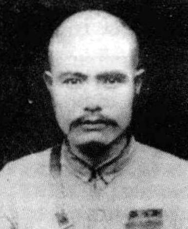 1936年，一个杀红了眼的马家军阀马禄释放了上百名红军，手下劝他灭口，他却说：留