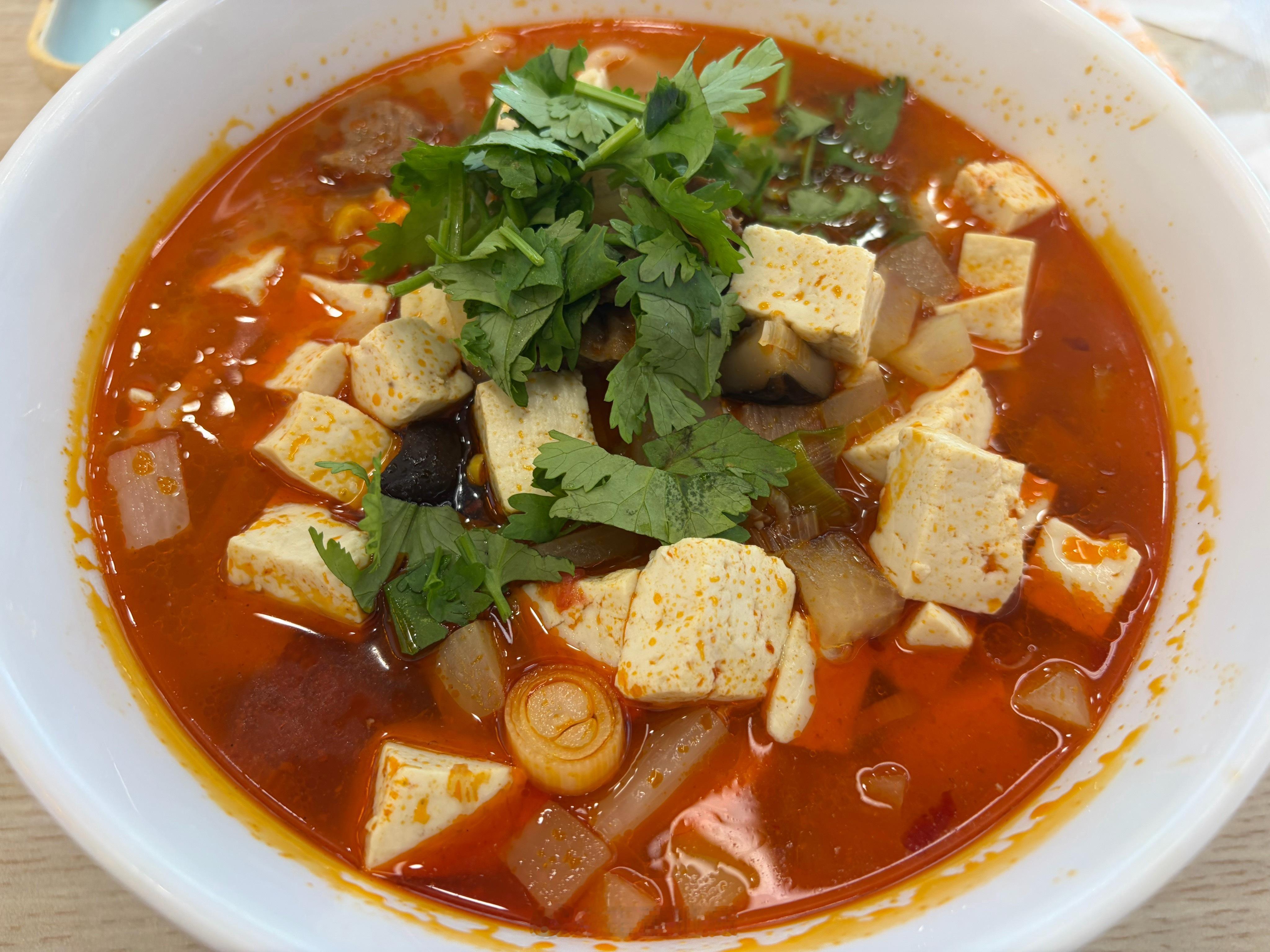 这个羊肉搓面是怎么做的？ 吃起来像是饸饹”（hé le）面。 北京