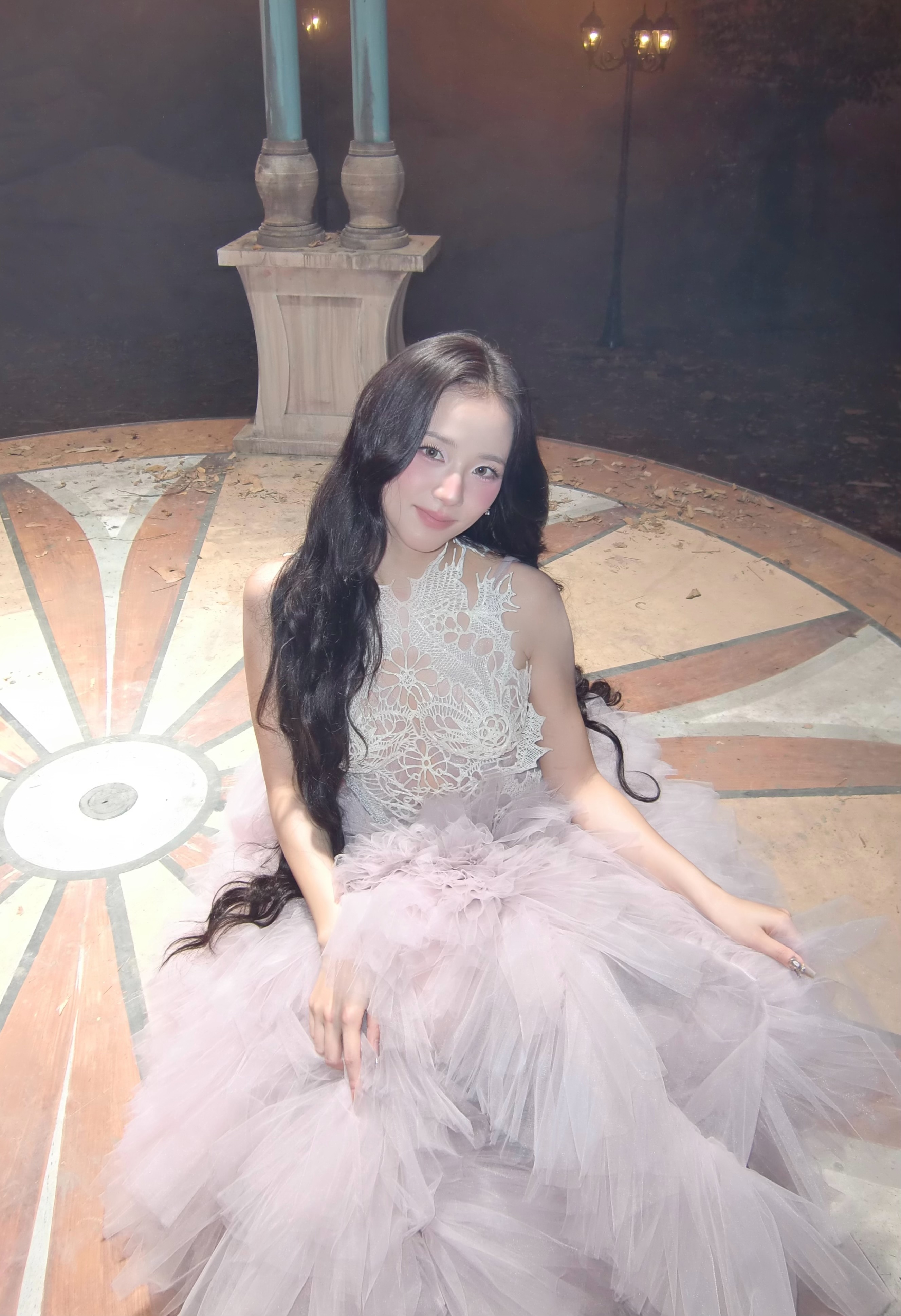 我的第一张正规专辑里的第一支单曲——《CLICK》终于和大家见面啦！真的很感谢一