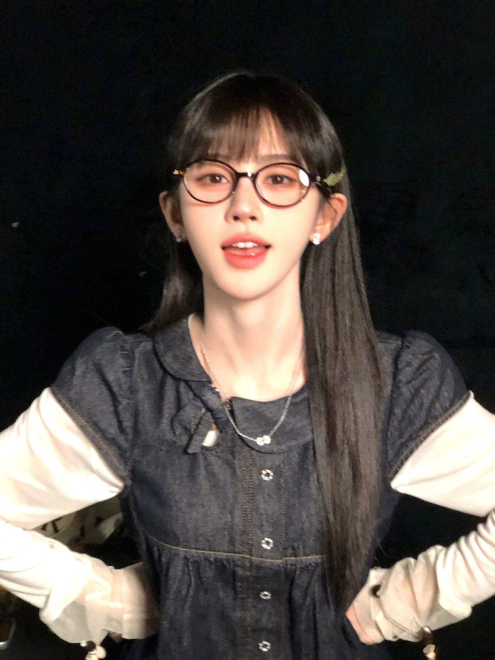 jjy鞠婧祎苏绿夏jjy鞠婧祎万花世界围着小乖转圈圈ʕ̯•͡ˑ͓•̯᷅ʔ