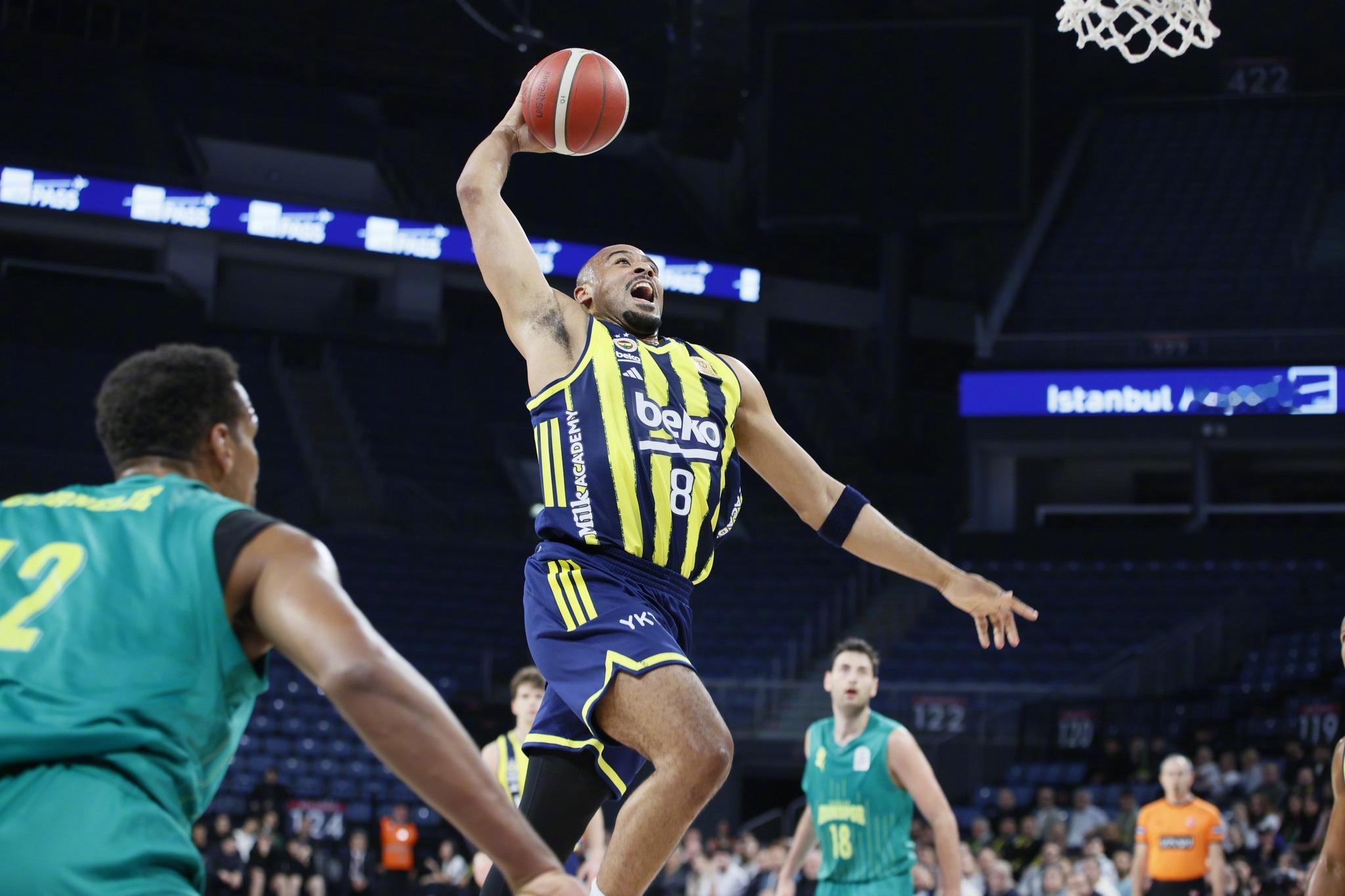 霍顿-塔克接受Eurohoops专访谈到了一些比较感兴趣的话题。问：你现在已经体