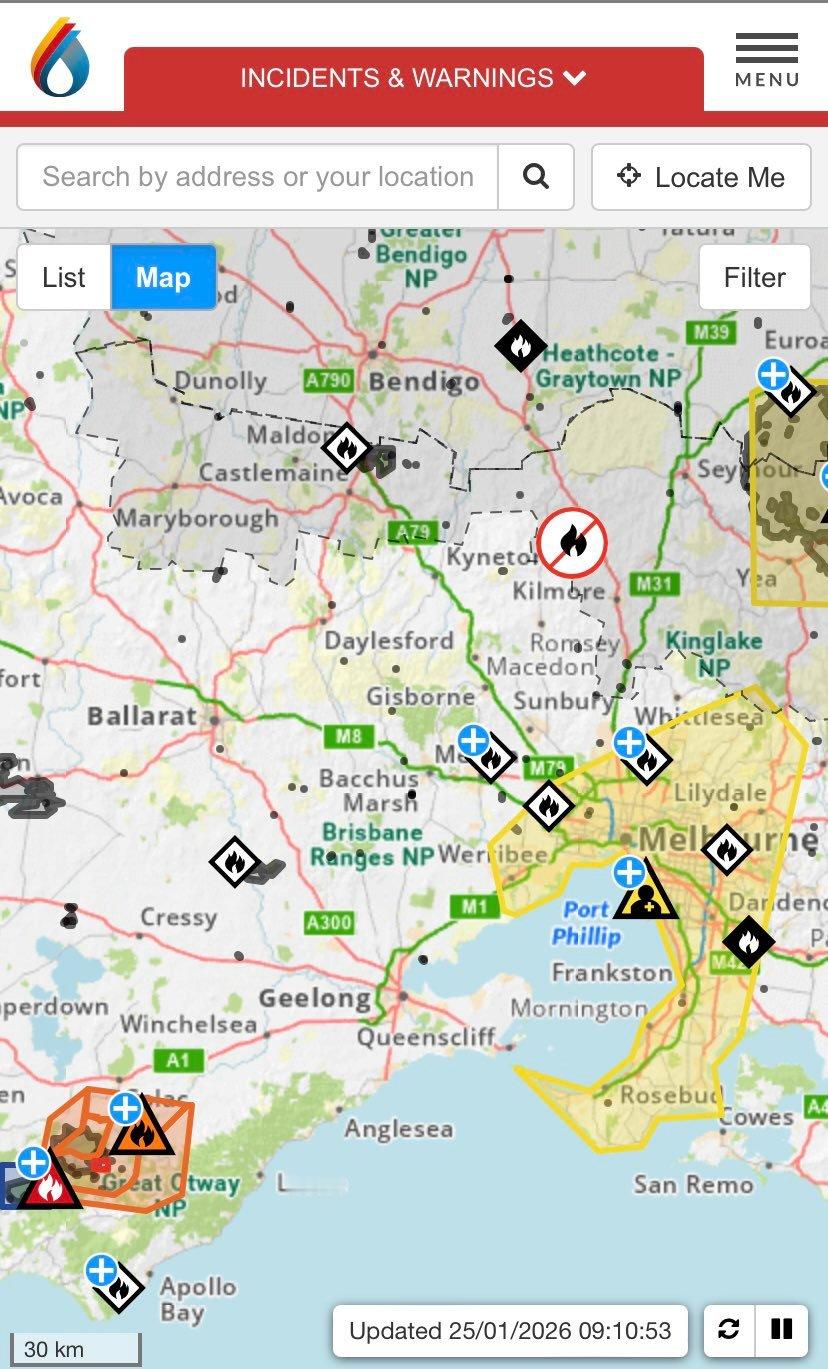 昨天能热到比赛中断球员抽筋，今天反正至少我出门就得长衣长裤了。高温是澳网2026