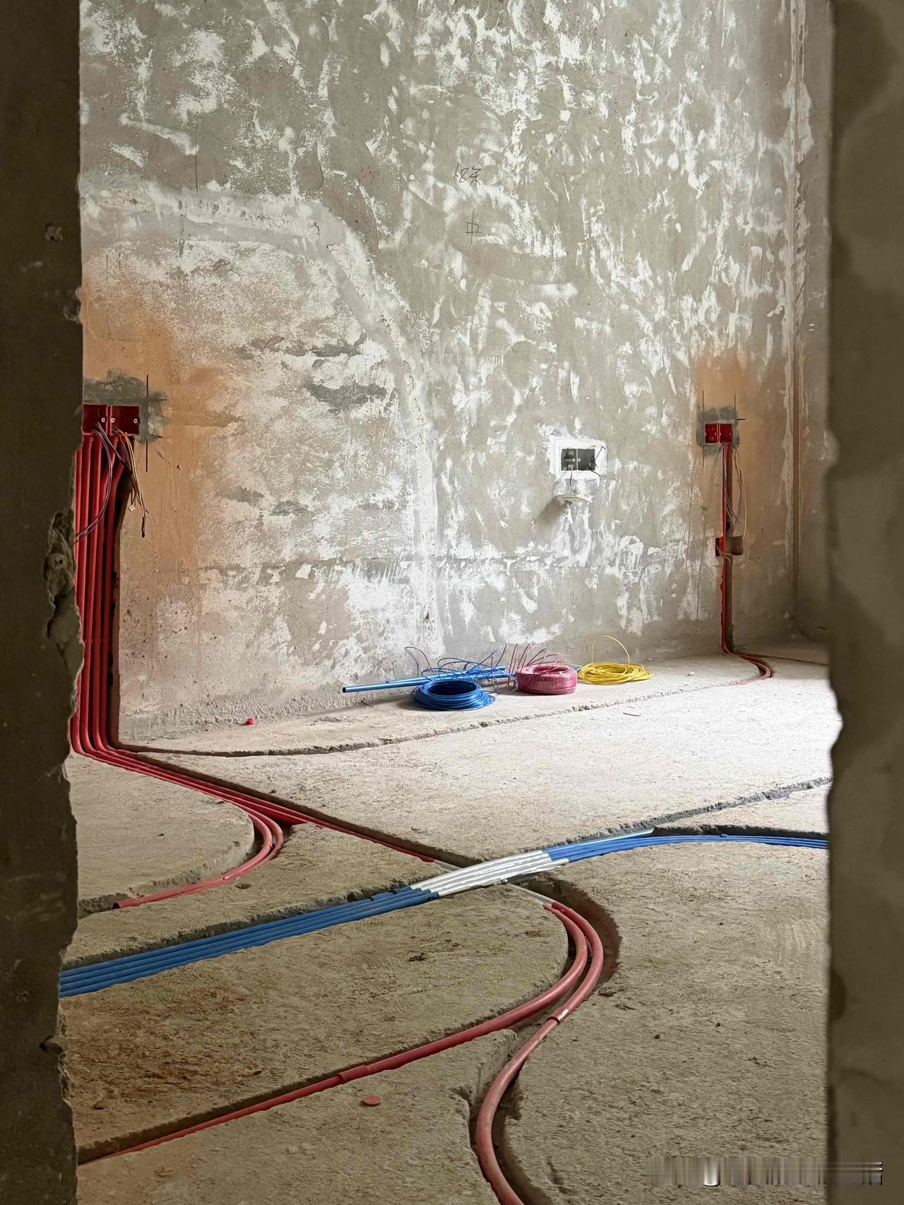 这水电做的有点长袖善舞的感觉[偷笑]