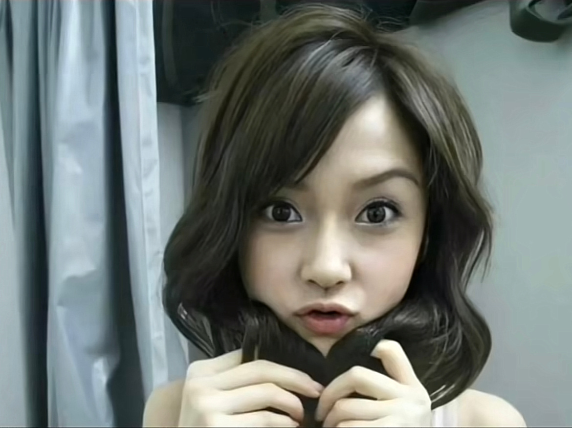 #angelababy# [月亮] #杨颖# 【0228晚安电台】 ​“有时候，