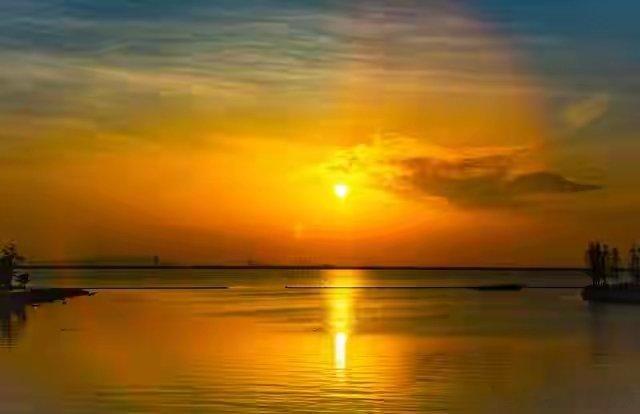 人生这道选择题，怎么选都会有遗憾。但请你记住，三思而后行只是手段，落地无悔才是格