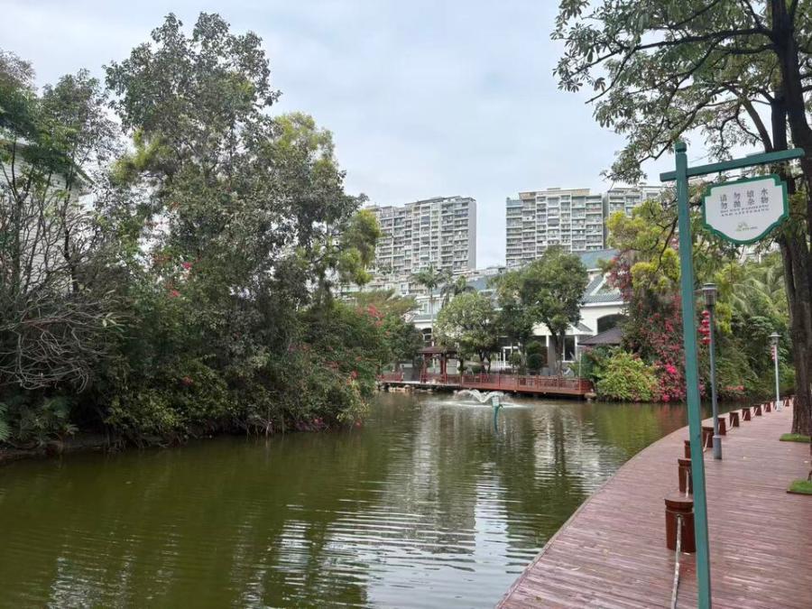 谁能想到！香蜜湖这套湖景好房怒砍千万
安家香蜜湖，住进湖景大社区，开启惬意生活。