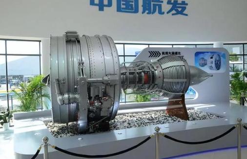 美方掐断C919发动机技术，中方果断宣布一个喜讯：白宫这下整懵了
航空工业里，发