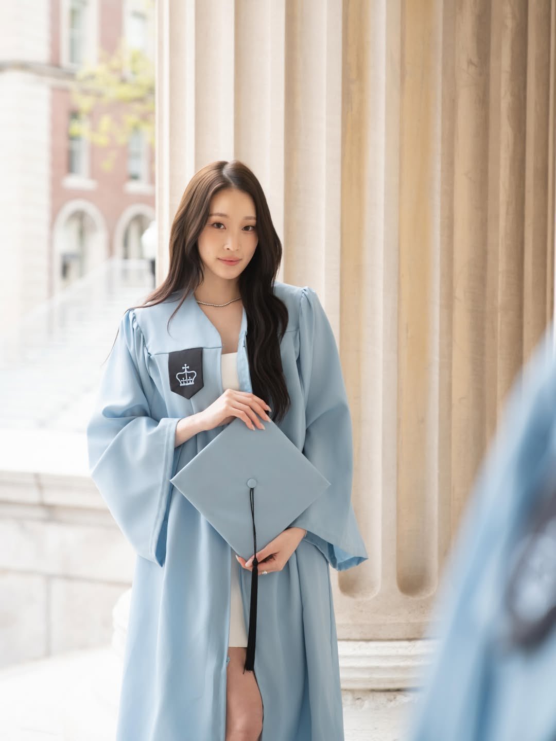 ANNIE哥伦比亚大学毕业照 