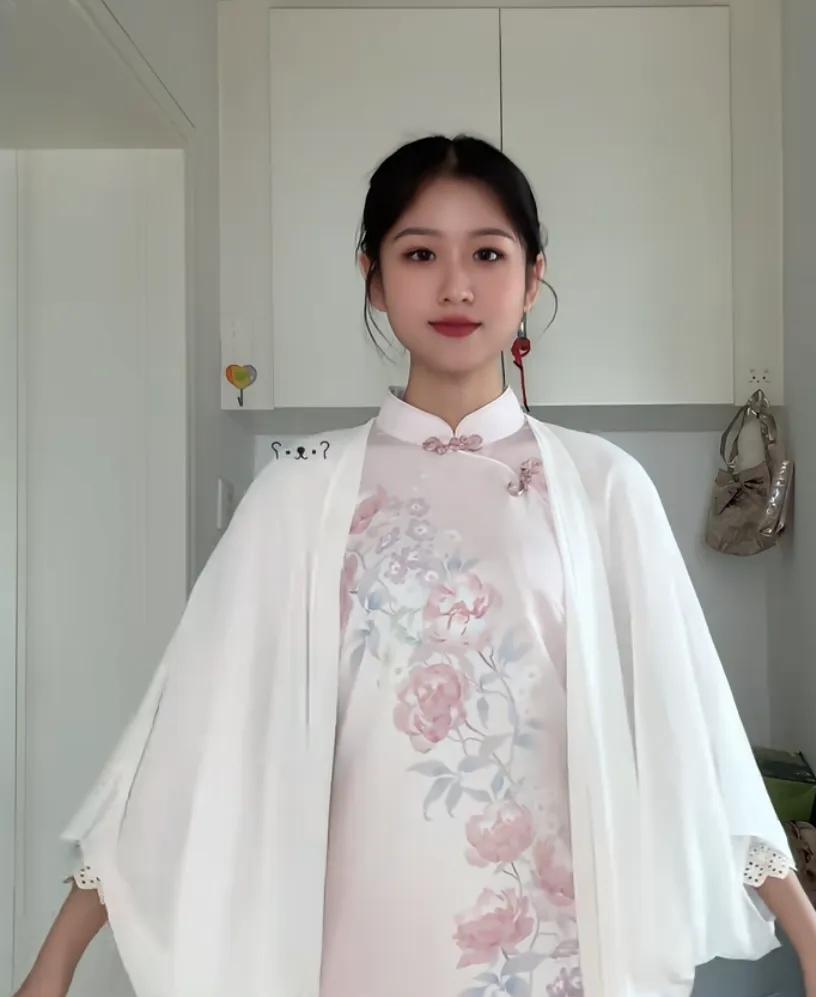 看了27岁悦悦那封告别信，心里堵得慌。
好多人遇上绝症，第一反应就是砸锅卖铁也要