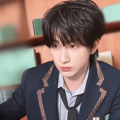 李宏毅薛回文 lhy李宏毅楚定江 山河远阔，人间烟火，无一是你，无一不是你。