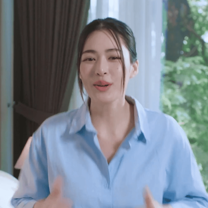 一些可爱Gif👍🏻☺️👍🏻 搞笑女才有春天这句话邝玲真听进去了 ​​​