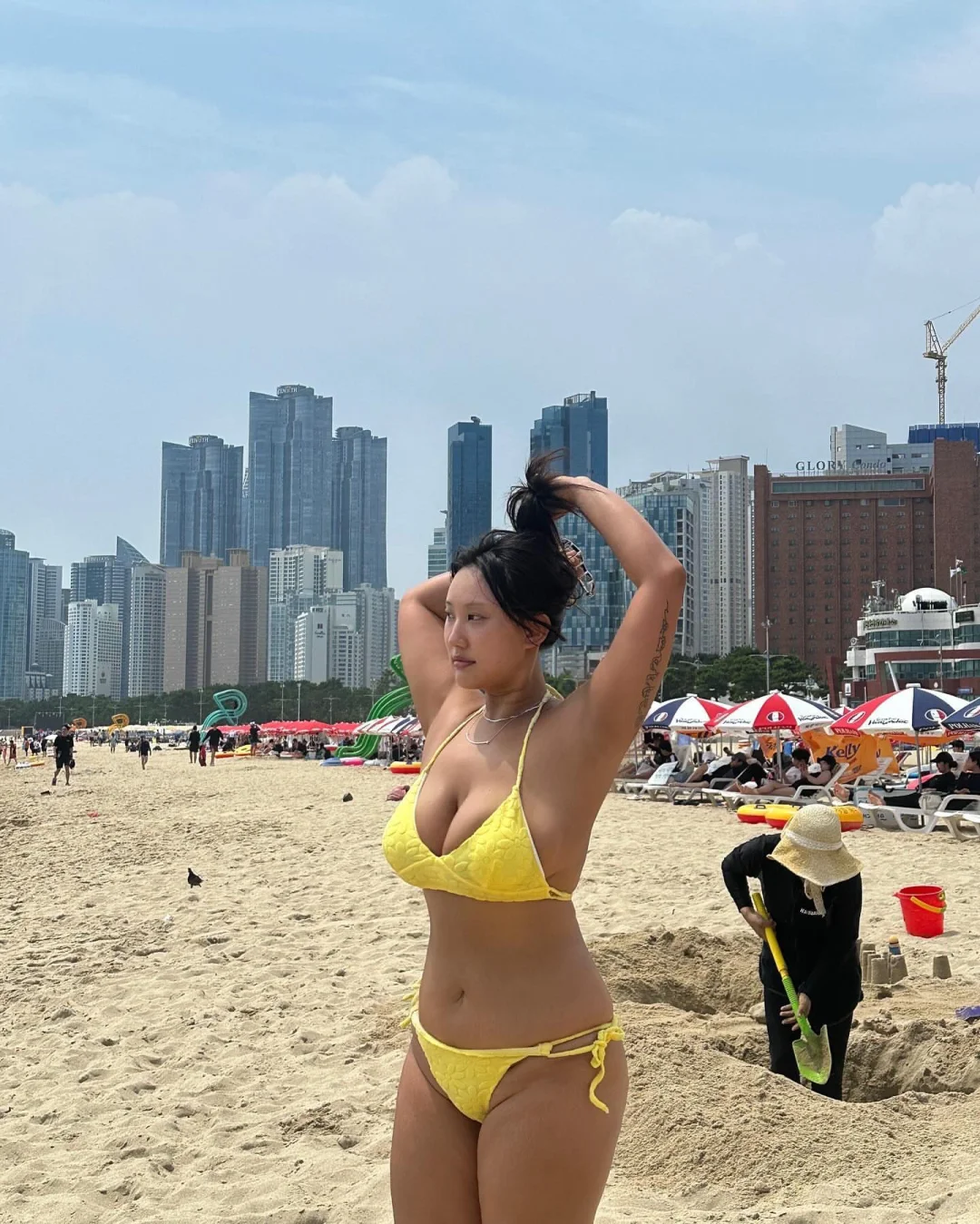 穿泳装比穿衣服还显瘦！