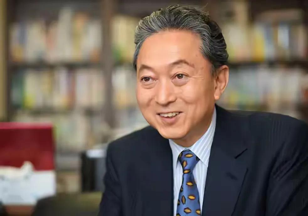 日本前首相鸠山由纪夫说，
中日韩联手才能更好对付美国。
山由纪夫说的对，
但有可