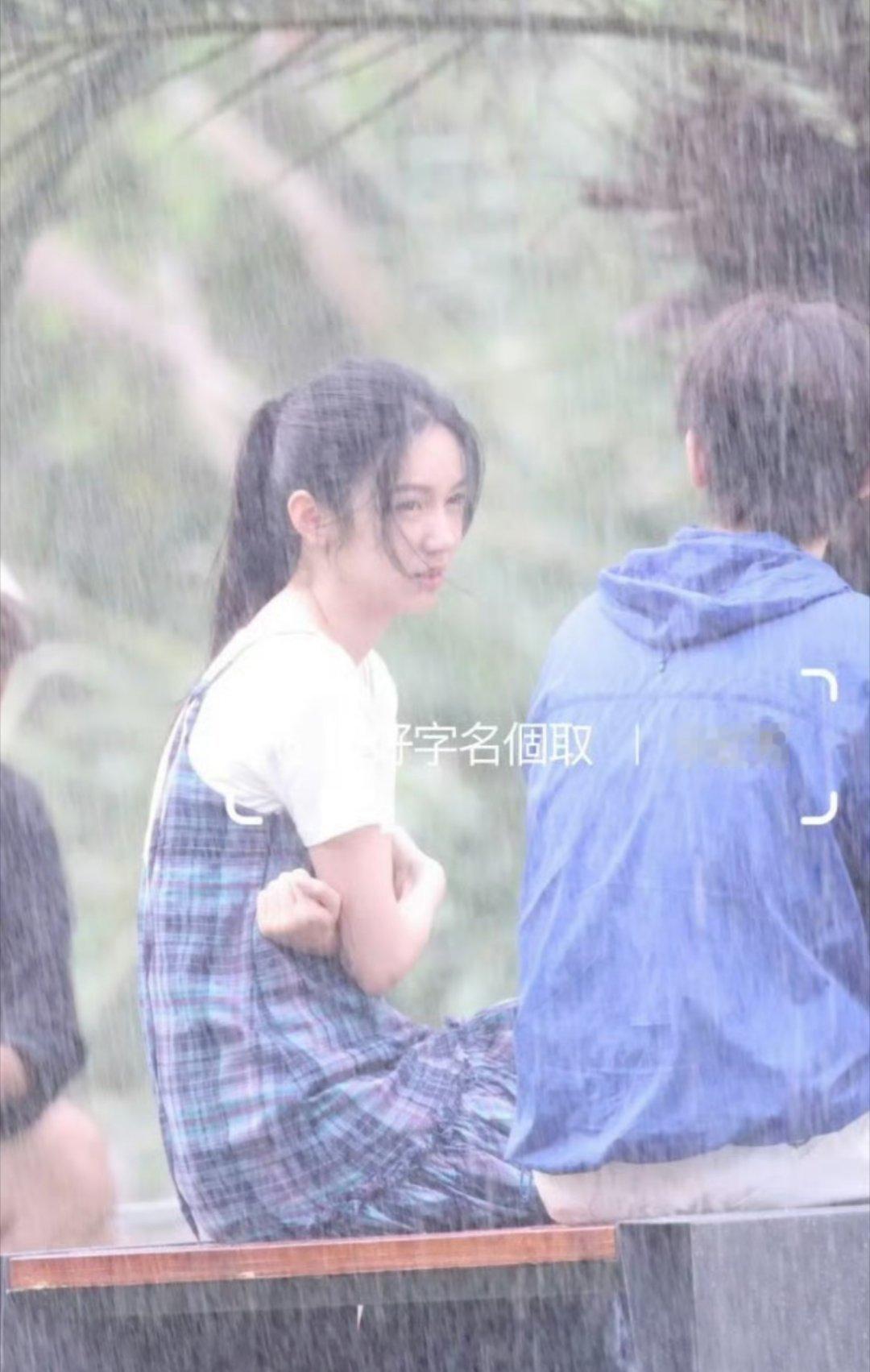 回溯雨季 鱼鱼游回来了 是诗兰 
