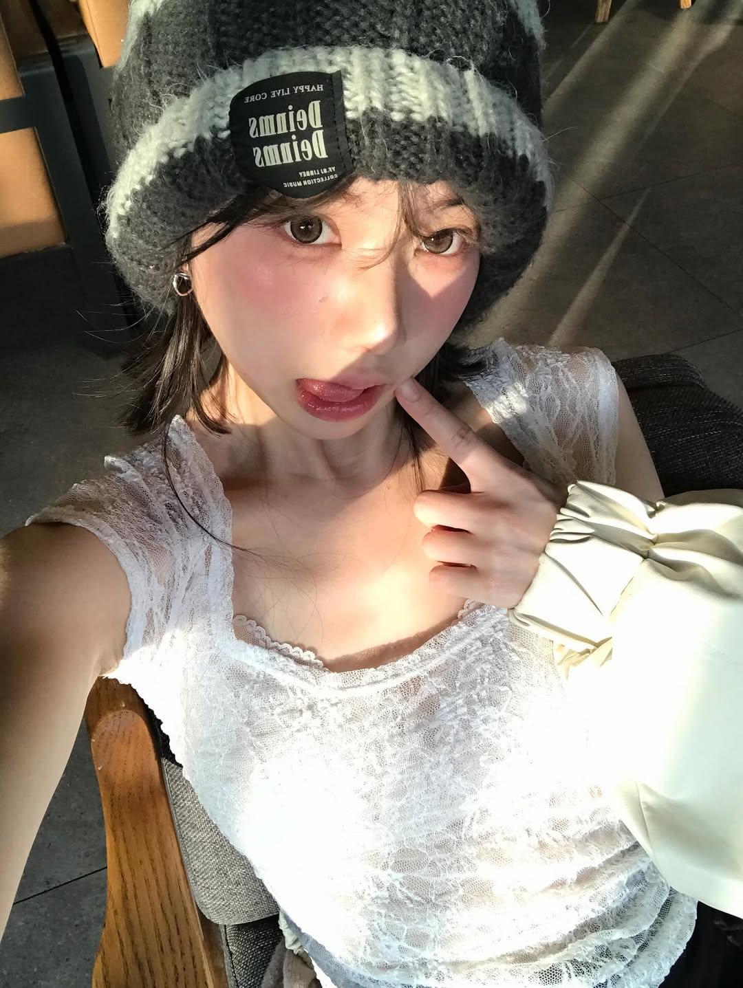 愛蕾絲 疊穿超好看！！！！！