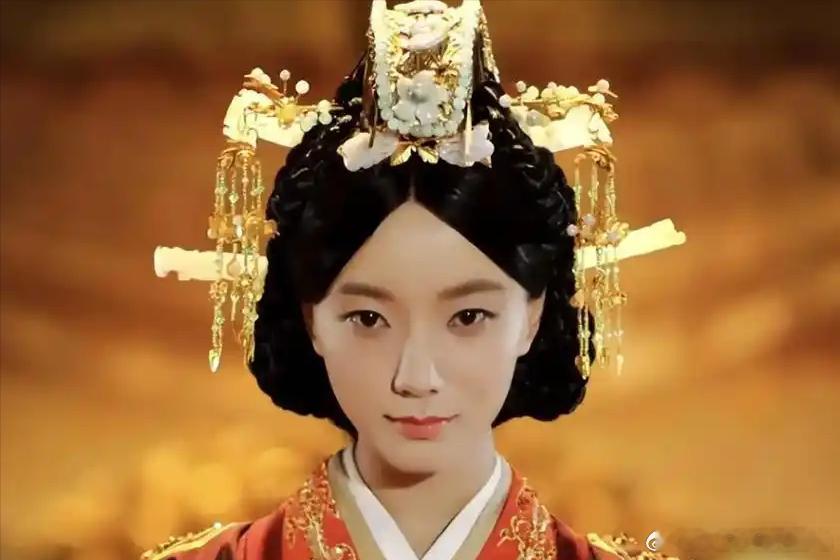 大汉皇后卫子夫，在位长达三十八年。征和二年七月，她于长安城中自杀。死后既无葬礼，