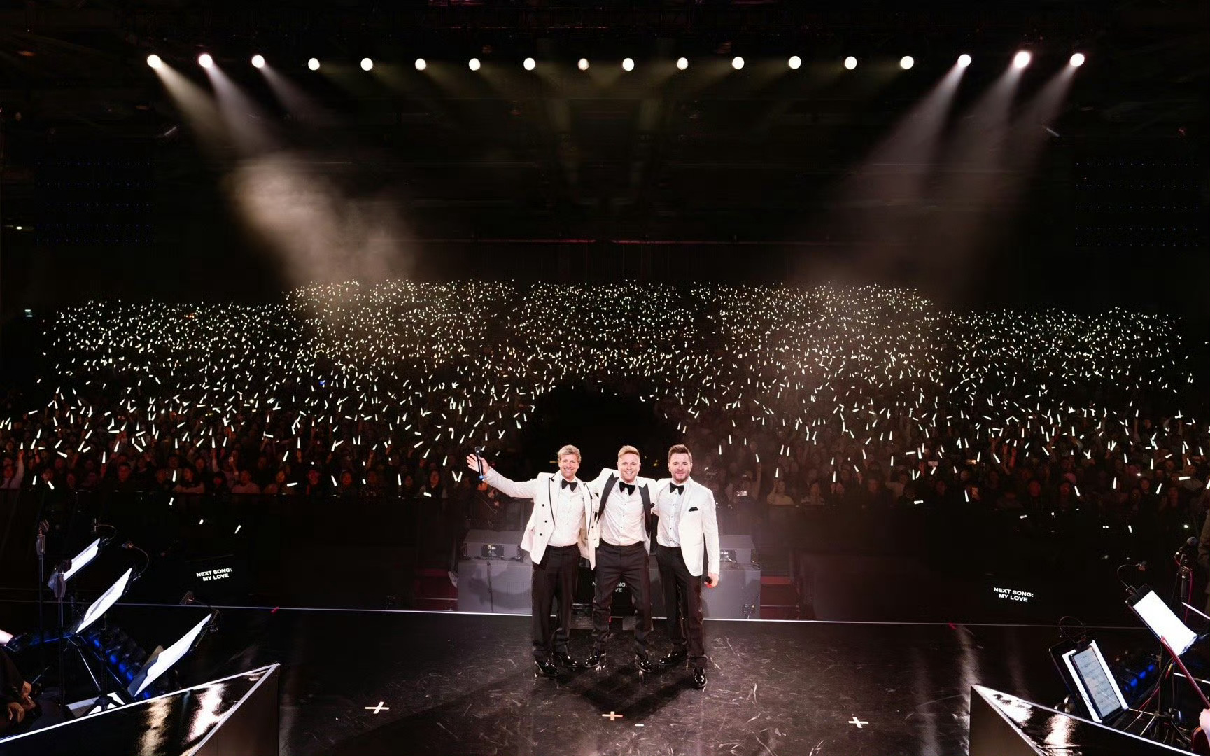 反正西城男孩演唱会很曼妙西城男孩演唱会，那叫一个绝。作为青春天团，他们舞台上风采