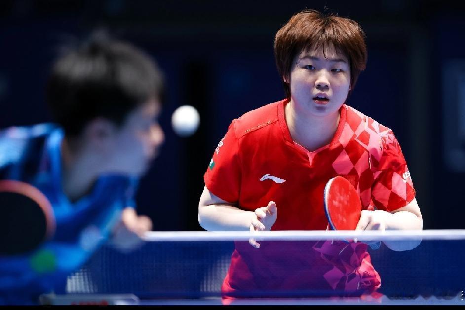 国乒女团3-0中国台北
莎莎和曼昱轮休！
1、小曼姐3-0吴映萱
（11-6；1