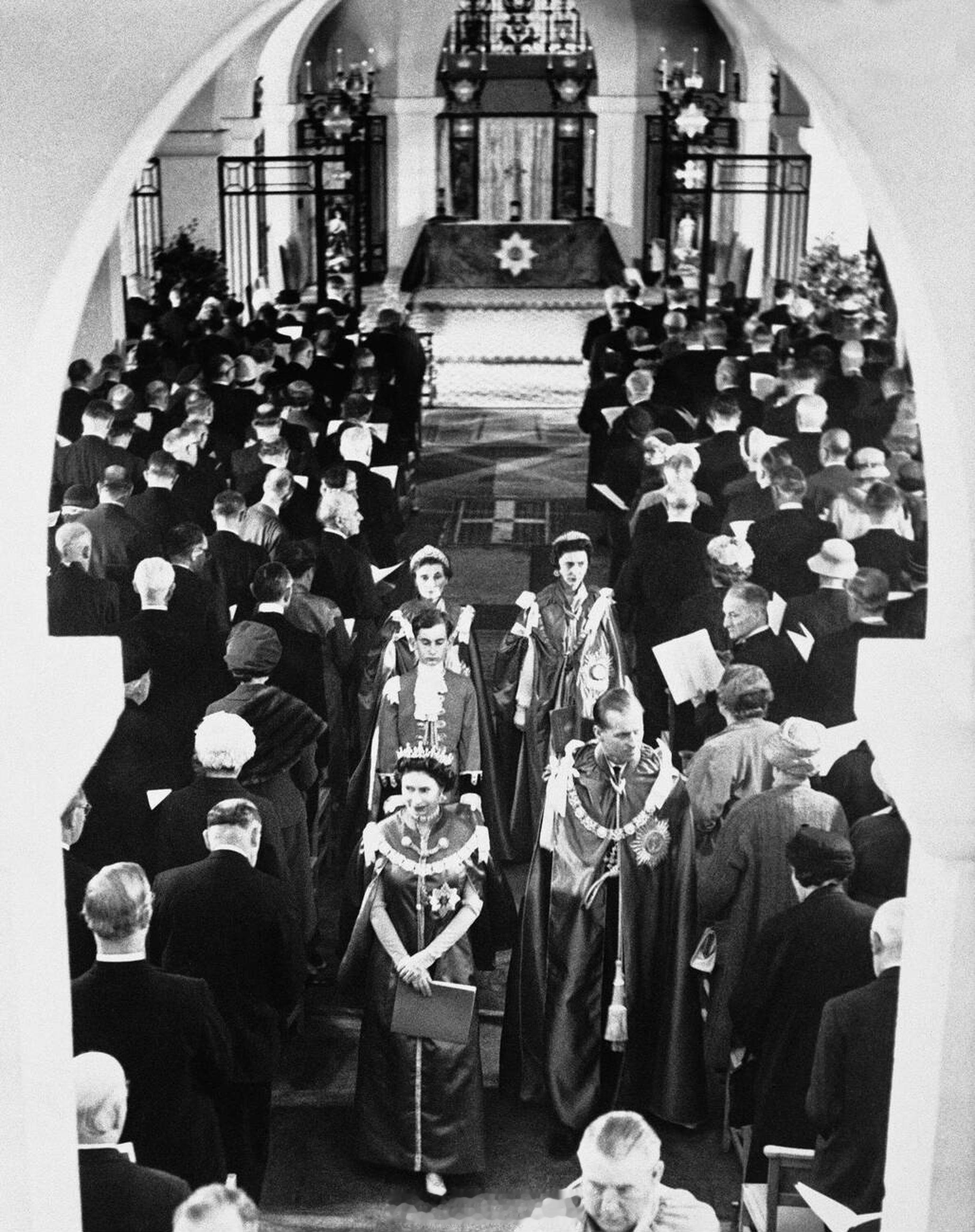 英国王室[超话]  今天是格洛斯特公爵夫人爱丽丝王妃逝世2️⃣1️⃣周年🕊️2