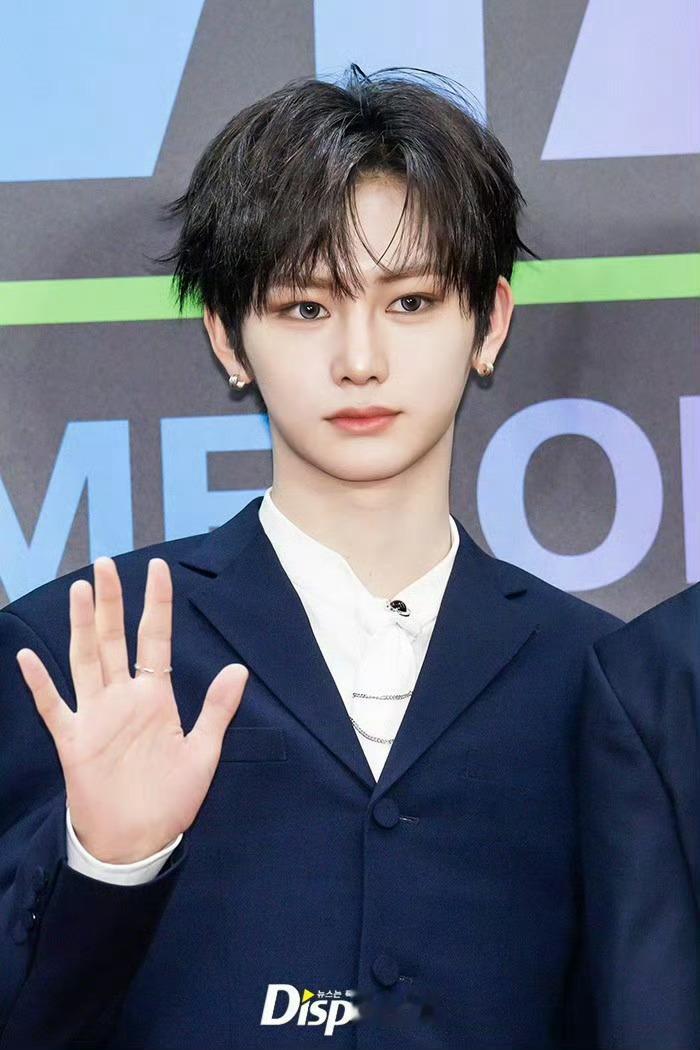 周安信  新闻图 