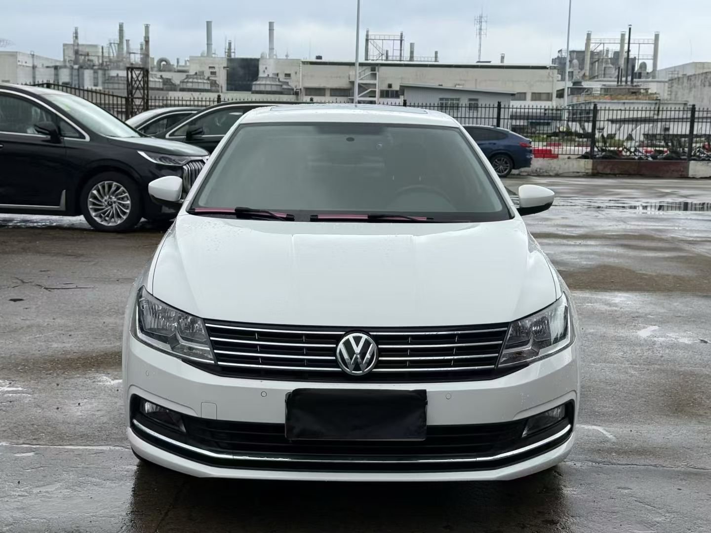 18年上牌大众朗逸 1.4T舒适版个人一手车 仅行驶7.9万公里带天窗 一键启动