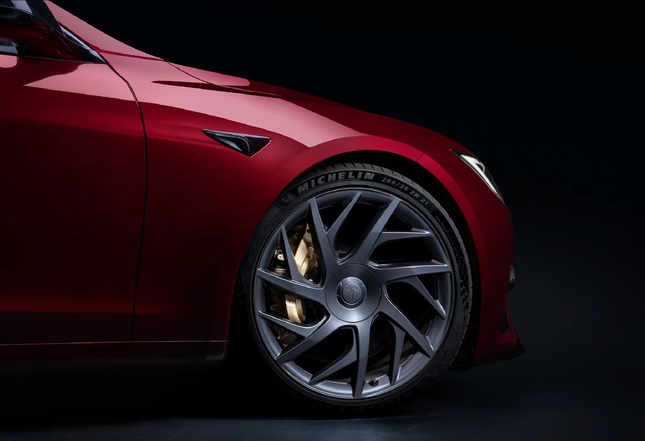 特斯拉最终以 250 辆 Model S Plaid 和 100 辆 Model