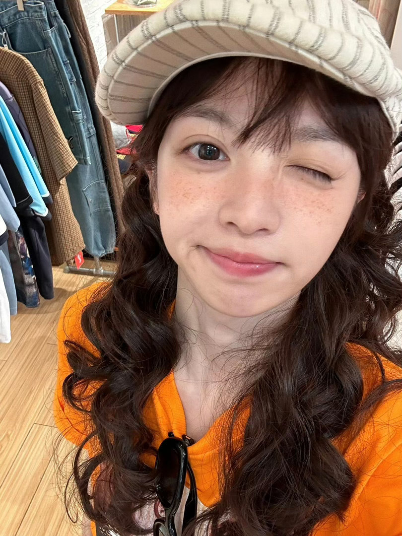 田曦薇☆🥧̗̀➛🧡*.☽田曦薇