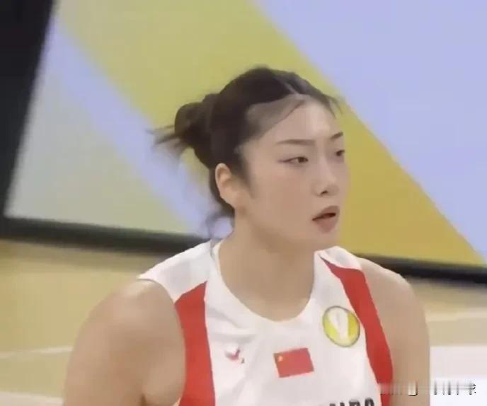 四川女篮战胜印尼队，看完比赛我明白了三个可笑的事实！

1.四川女篮依旧是国内乃