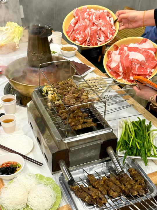 1️⃣家绕路也要来吃的铜锅涮肉
