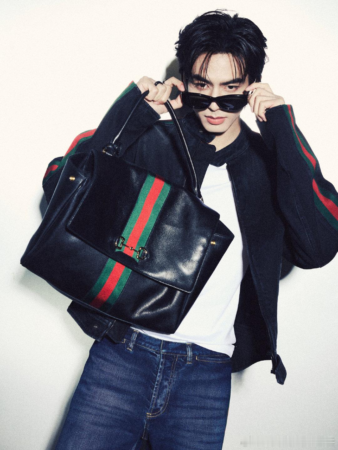 宋威龙gucci最新大片，浓颜帅哥就该奢牌加身 