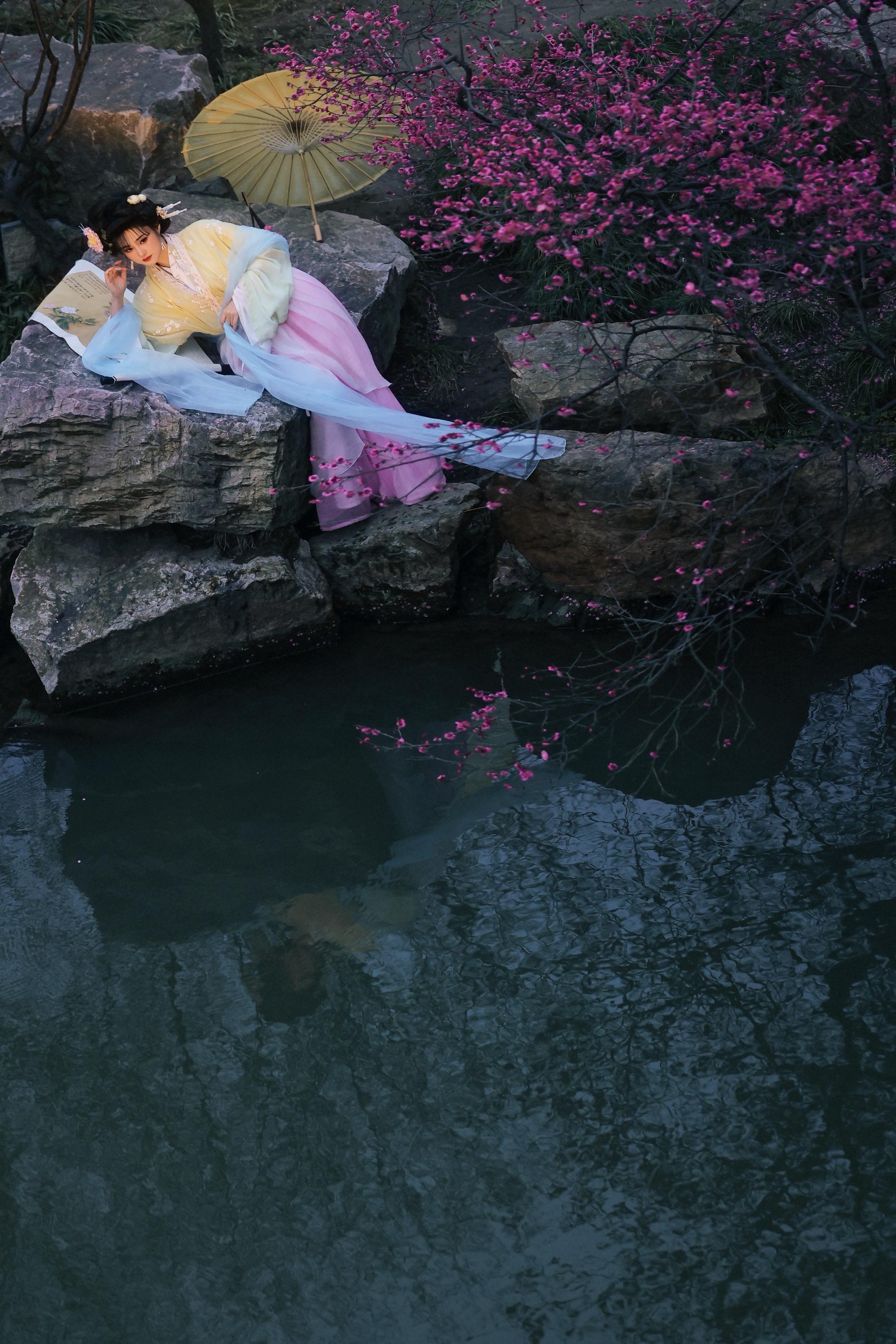 “一种相思 花自飘零 水自流”摄/后：我