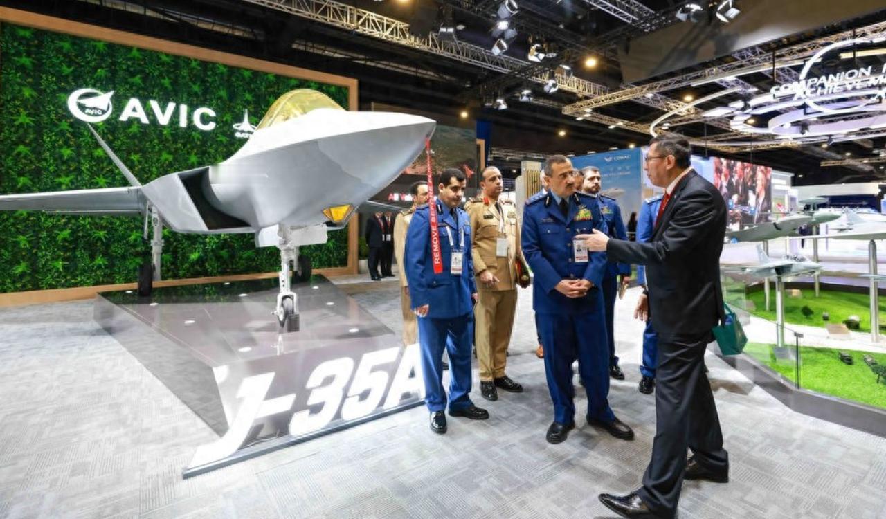 近日，巴基斯坦媒体披露，巴方计划与中国签署大额国防合作协议，采购40架歼- 35