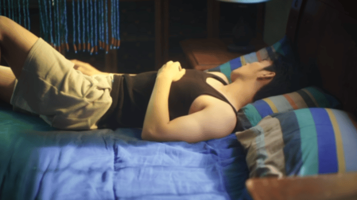 一旦嗑上了希朝就出不去了，直播里暧昧细节满满，满眼都是藏不住的欢喜，偷偷对视悄悄