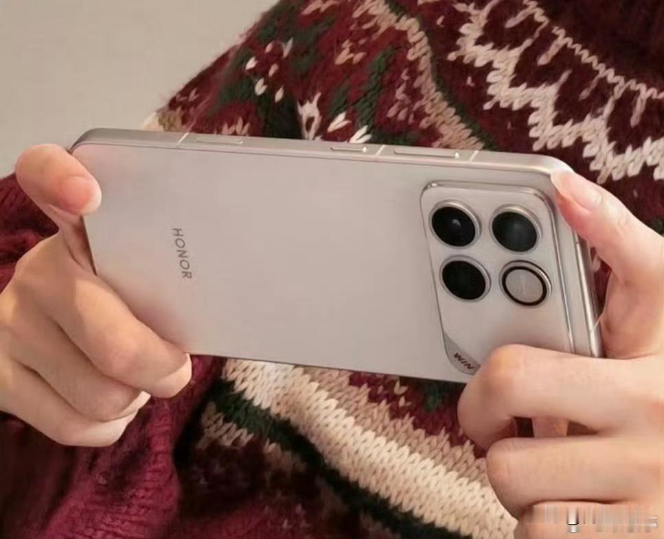 两天一充？荣耀牛啊！即将在12月31日发的荣耀Win和WinRT，光看配置就忍不