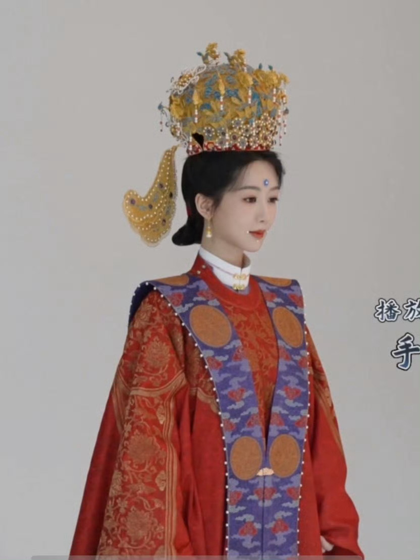 大馋妞偷吃不擦嘴