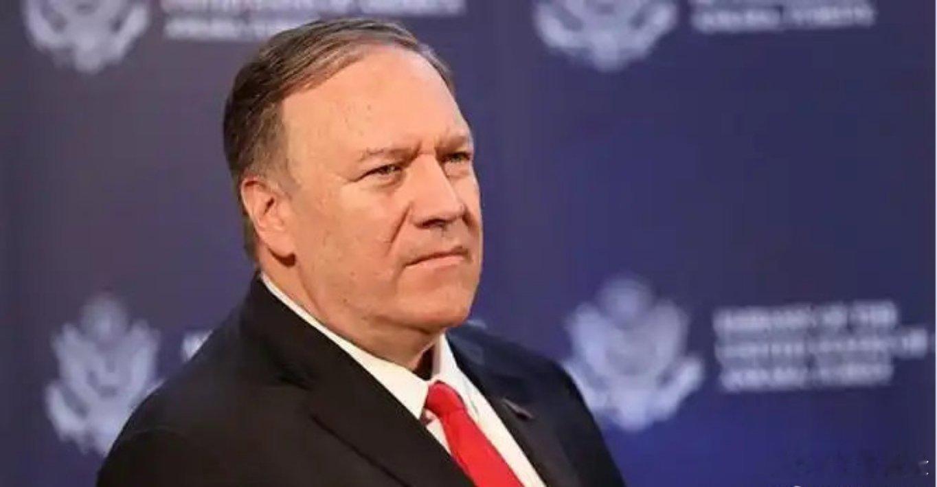 蓬佩奥是美国前政府的国务卿，由于他反对一中政策和荒谬的反华言论被我国被限制入境。