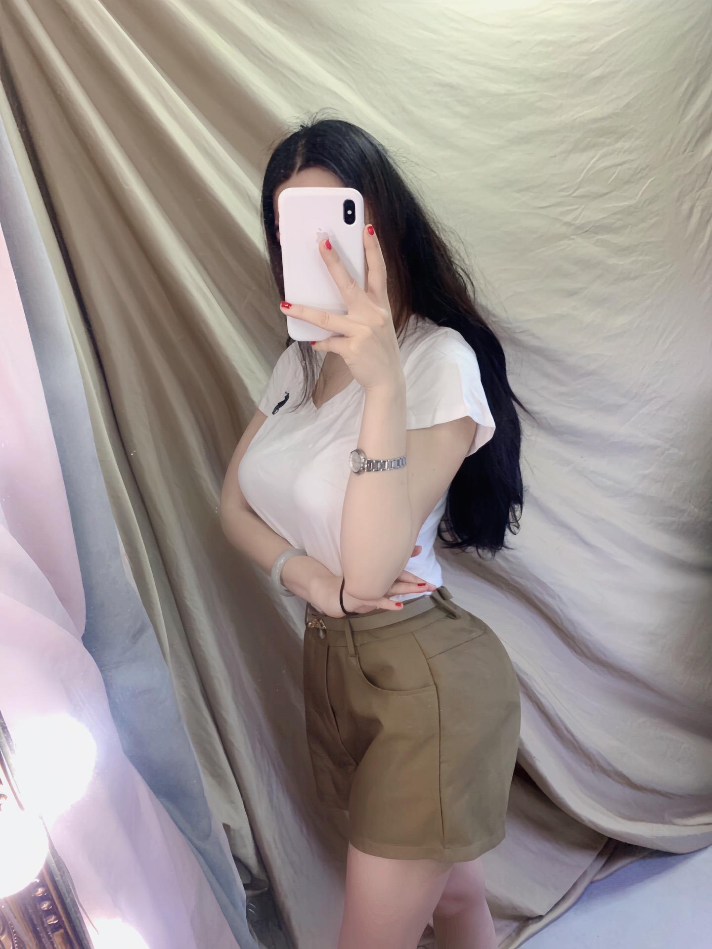 55了 穿白T还是很显青春的呢